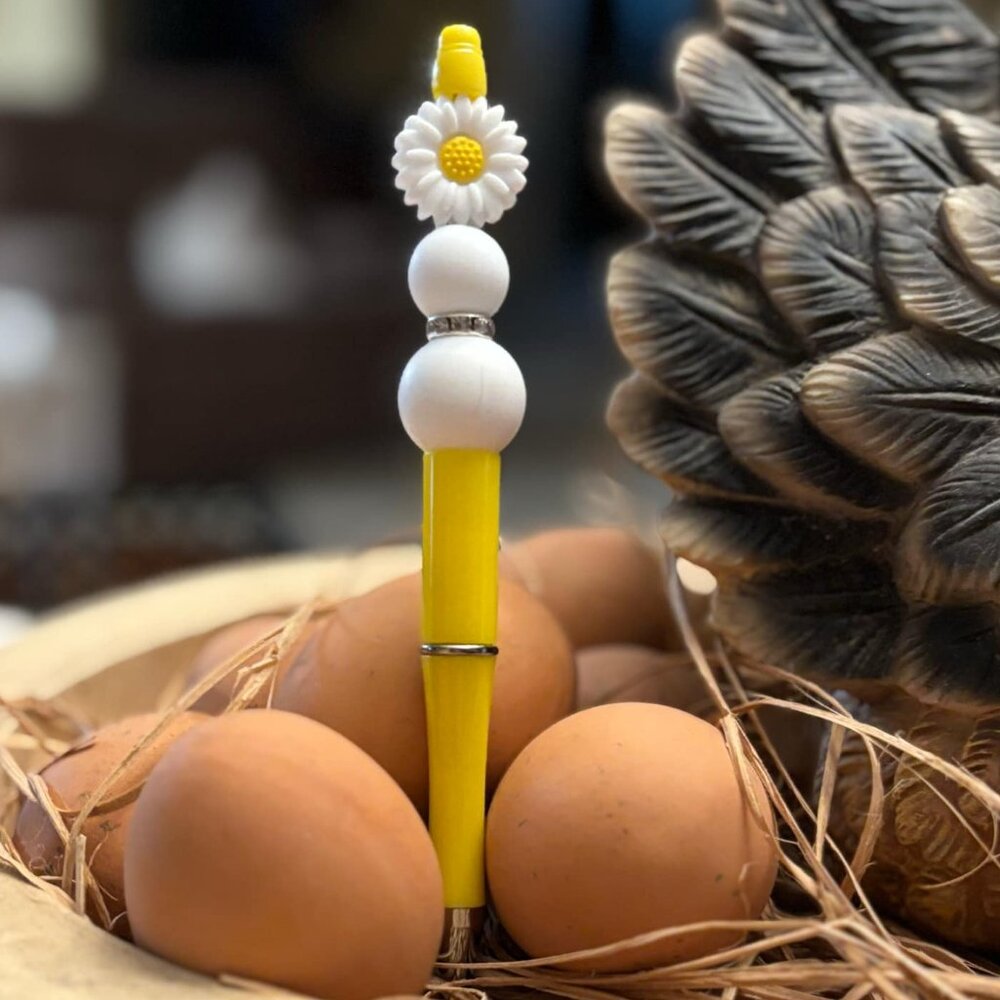 Beadable Pen "White Daisy and Yellow Base" #57